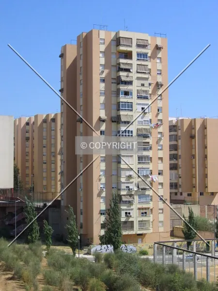 Photo 143-418-200