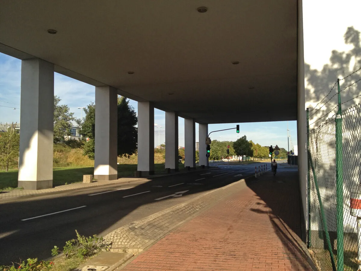 Photo 143-657-175