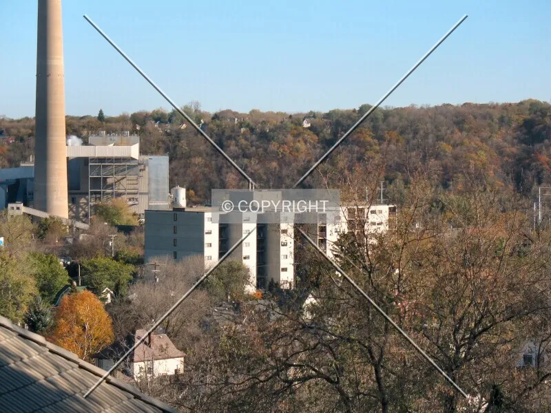 Photo 143-687-988