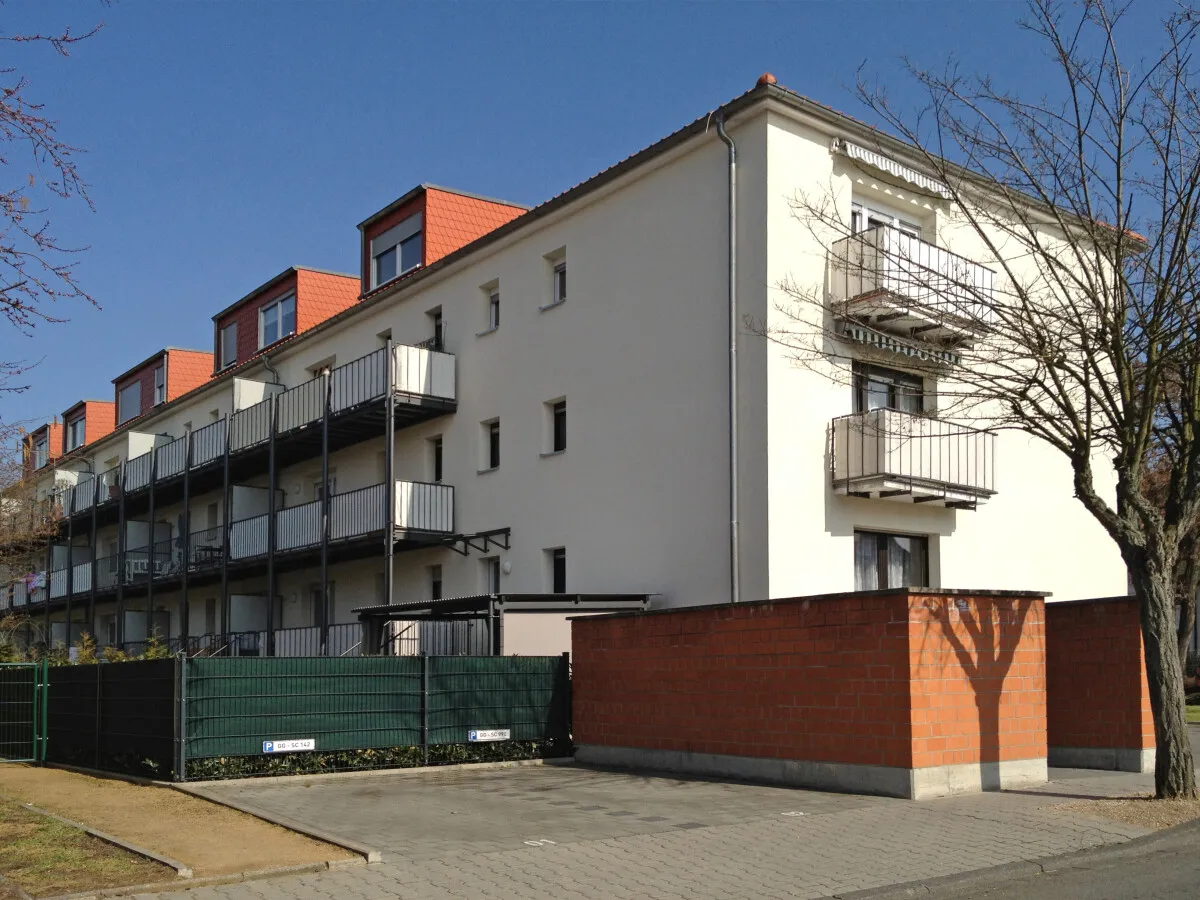 Photo 144-104-486