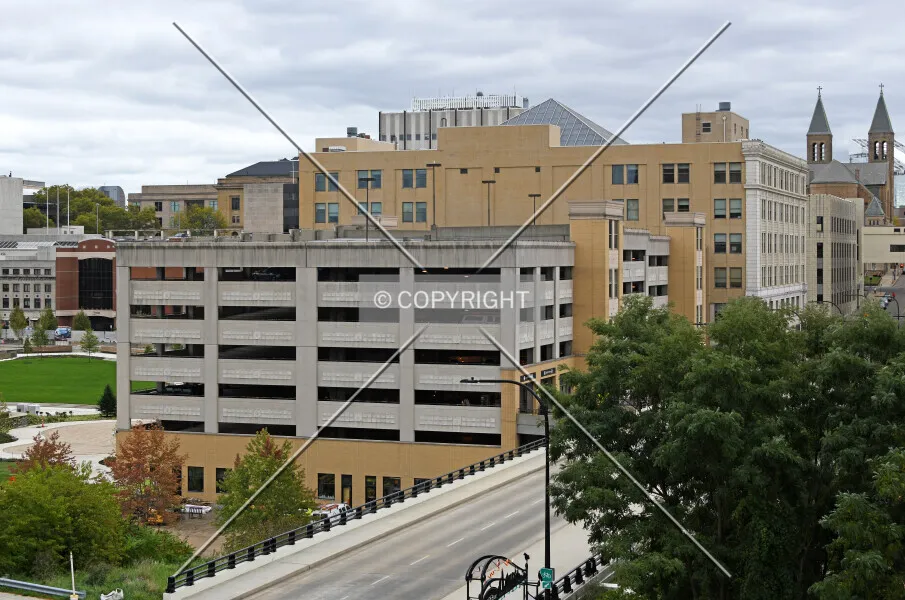 Photo 144-158-679