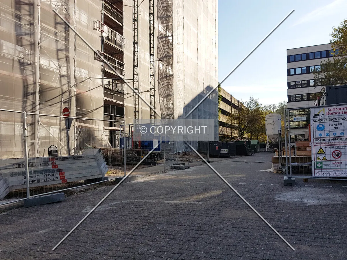 Photo 144-501-081