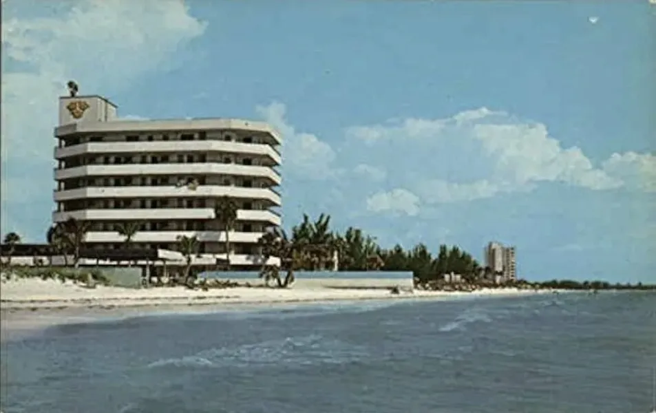 Photo 144-545-617
