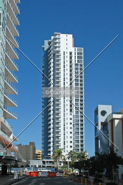 Photo 144-570-882