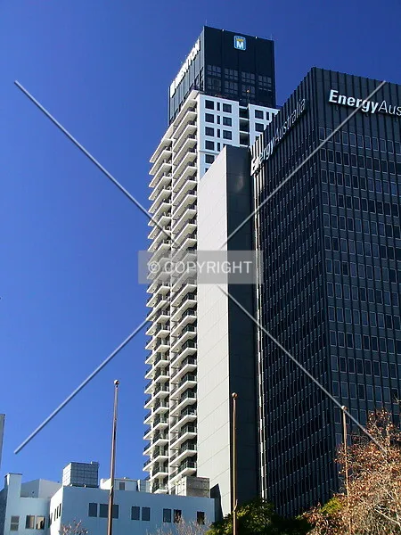 Photo 144-610-346