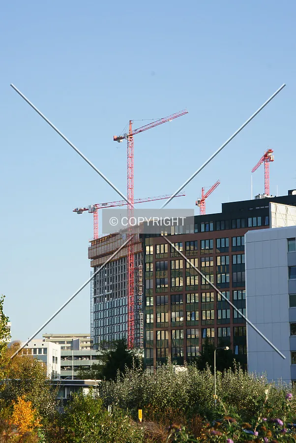 Photo 144-668-743