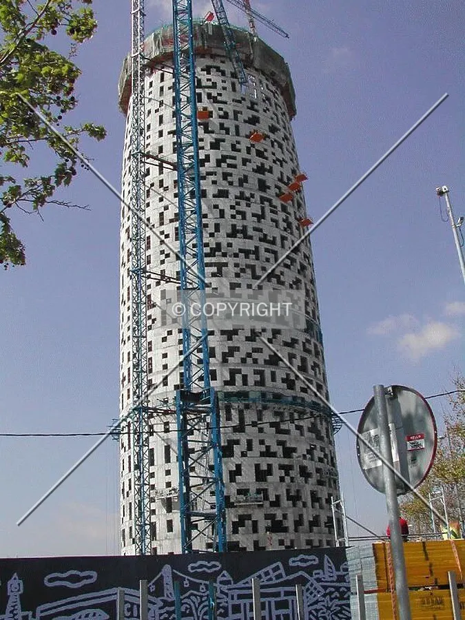 View of the building from Avinguda Diagonal