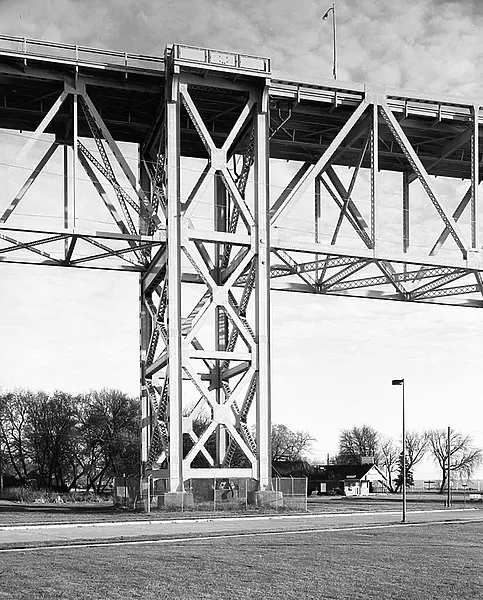 Photo 144-906-312