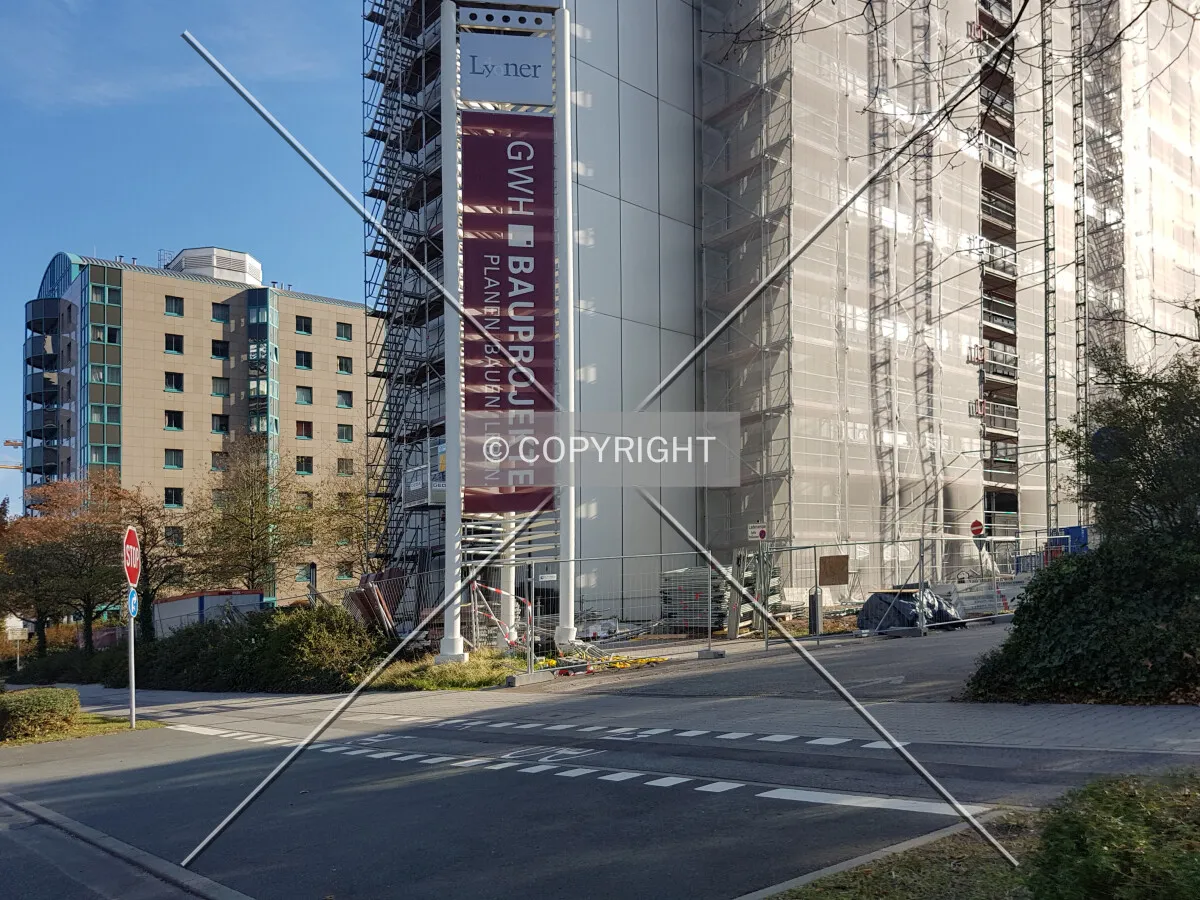 Photo 145-099-443