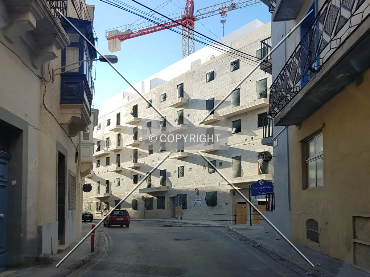 Photo 145-447-014