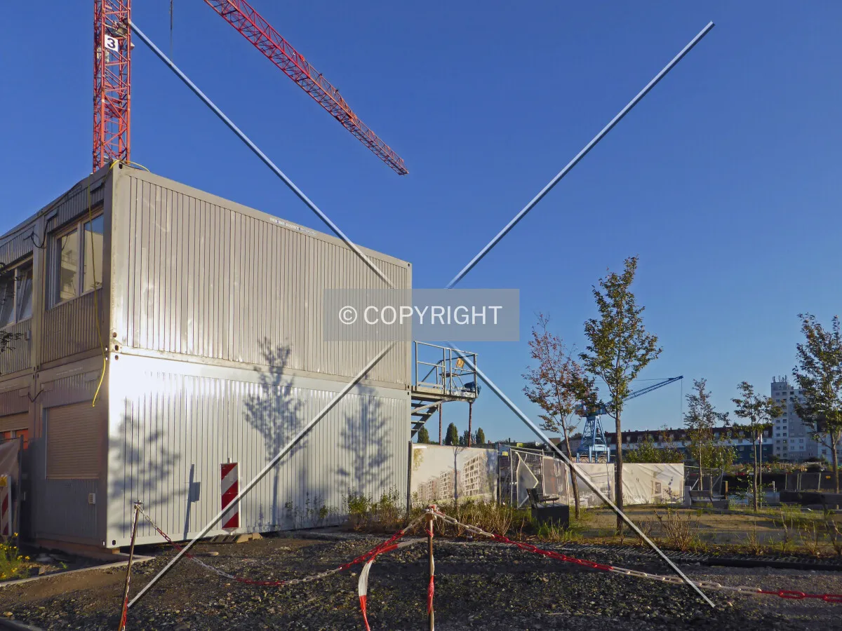 Photo 145-613-793