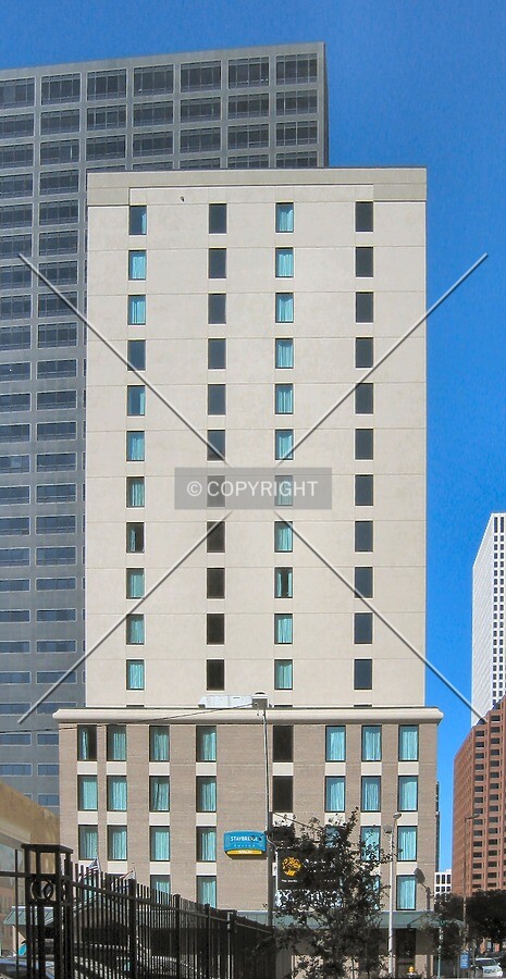 East facade from across Tchoupitoulas Street