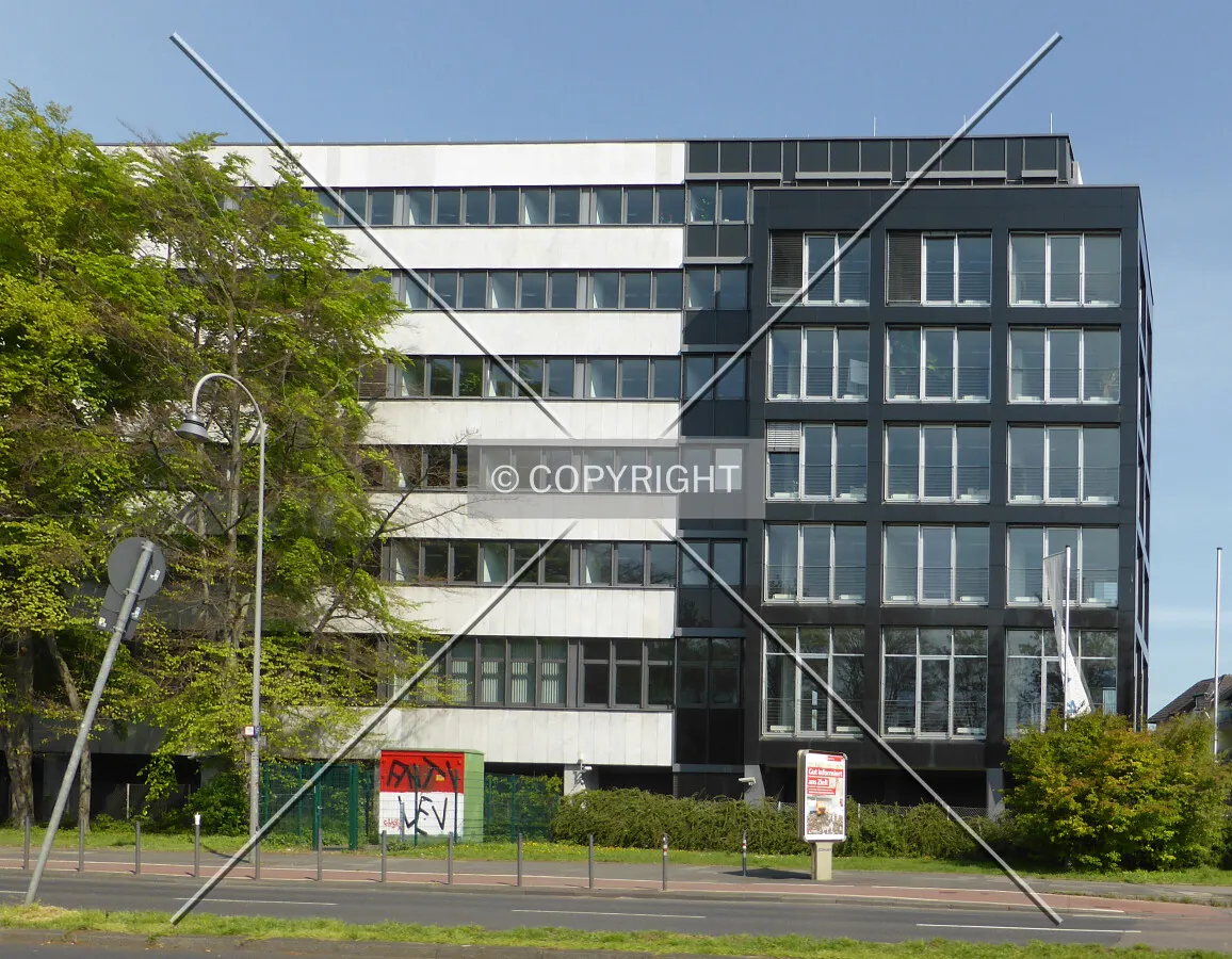 Photo 146-027-691