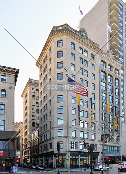 Photo 146-705-842