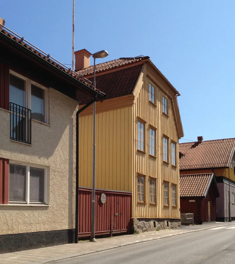Photo 146-736-625