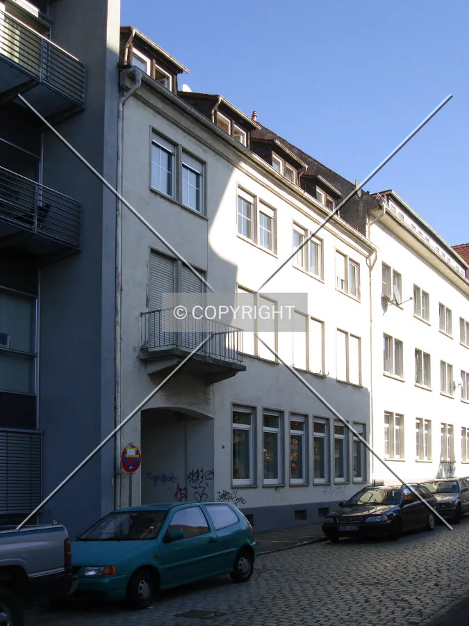 Photo 147-180-549