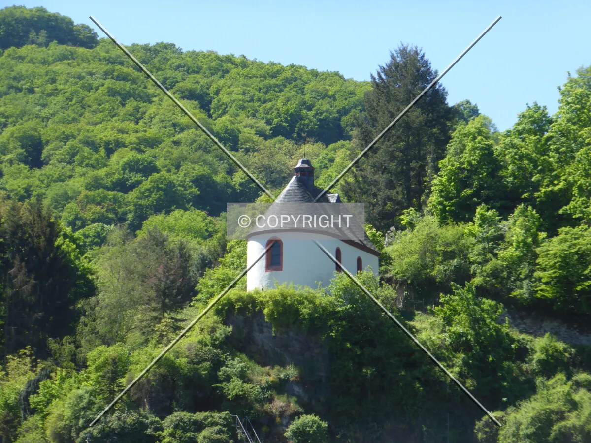 Photo 147-324-947