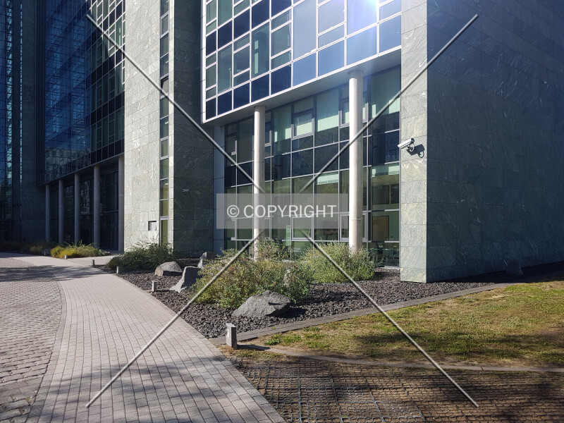 Photo 147-375-272