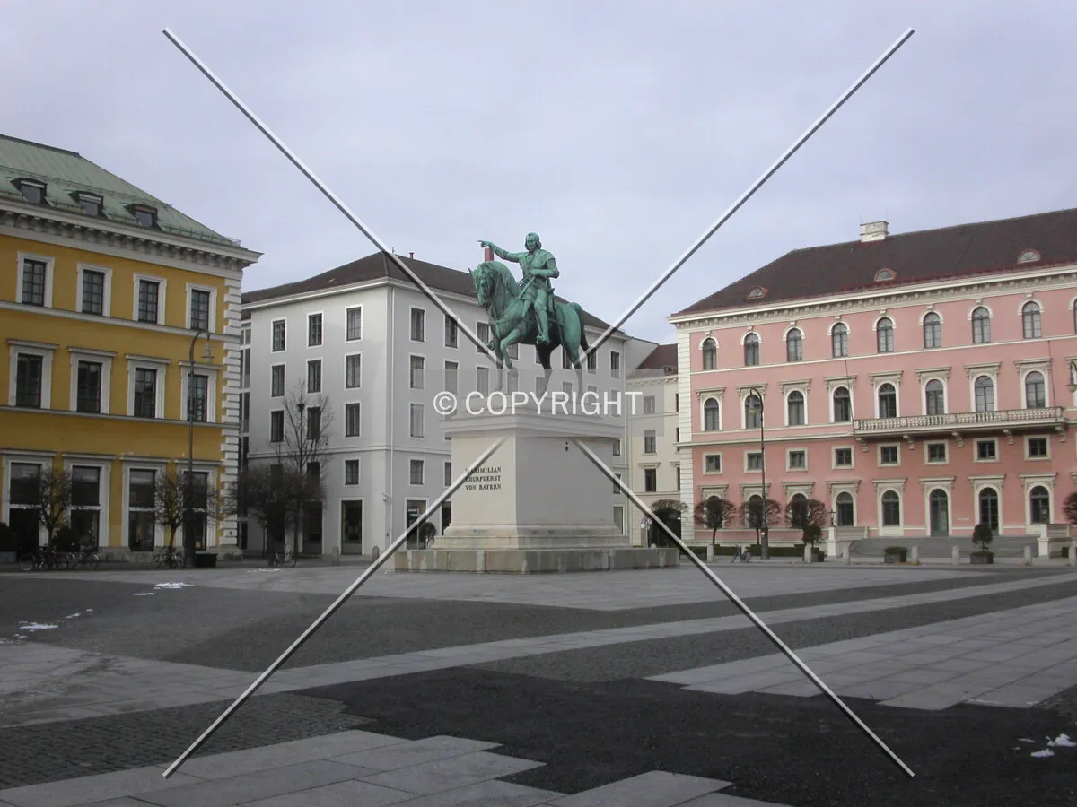 Looking north to Odeon platz