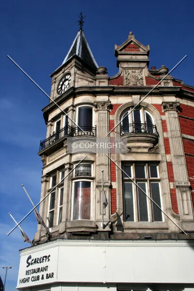 Photo 147-606-640