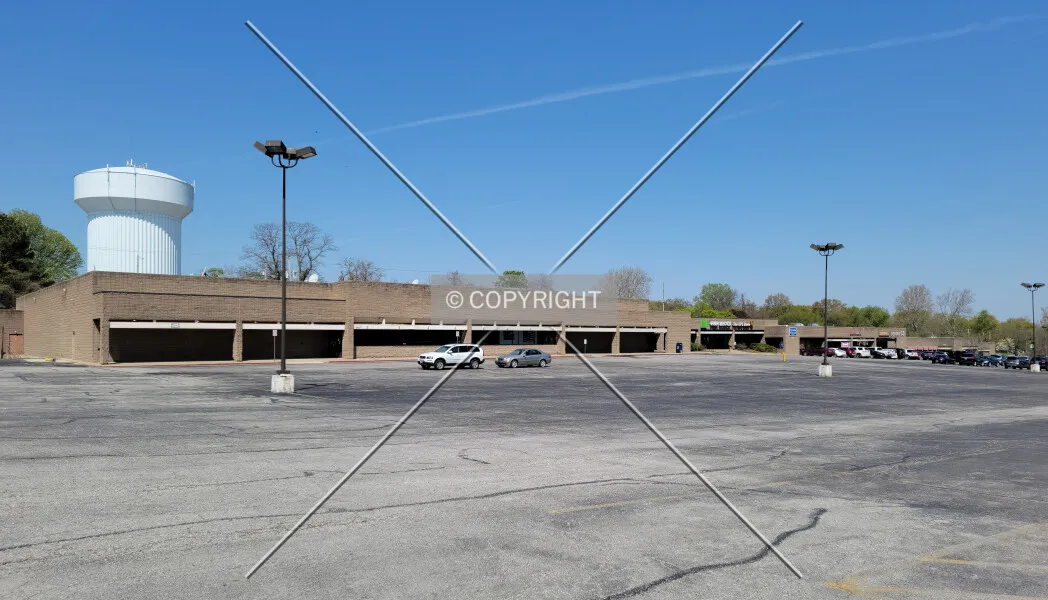Photo 147-662-620