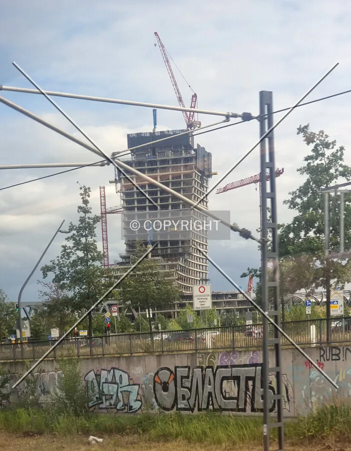 Photo 147-813-826