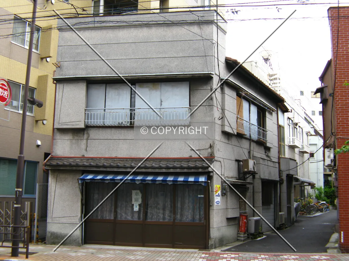 Photo 147-827-677