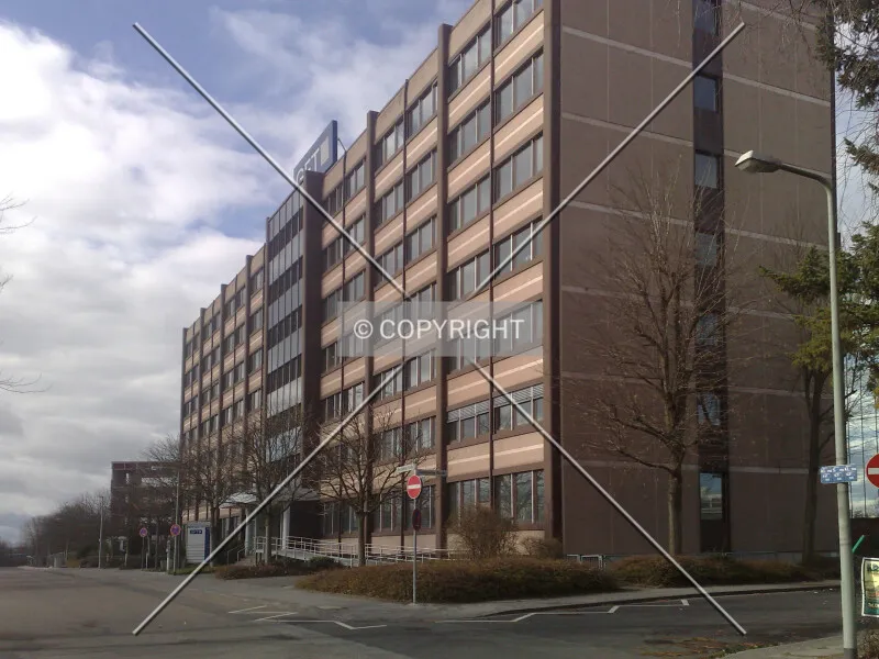 Photo 147-977-611