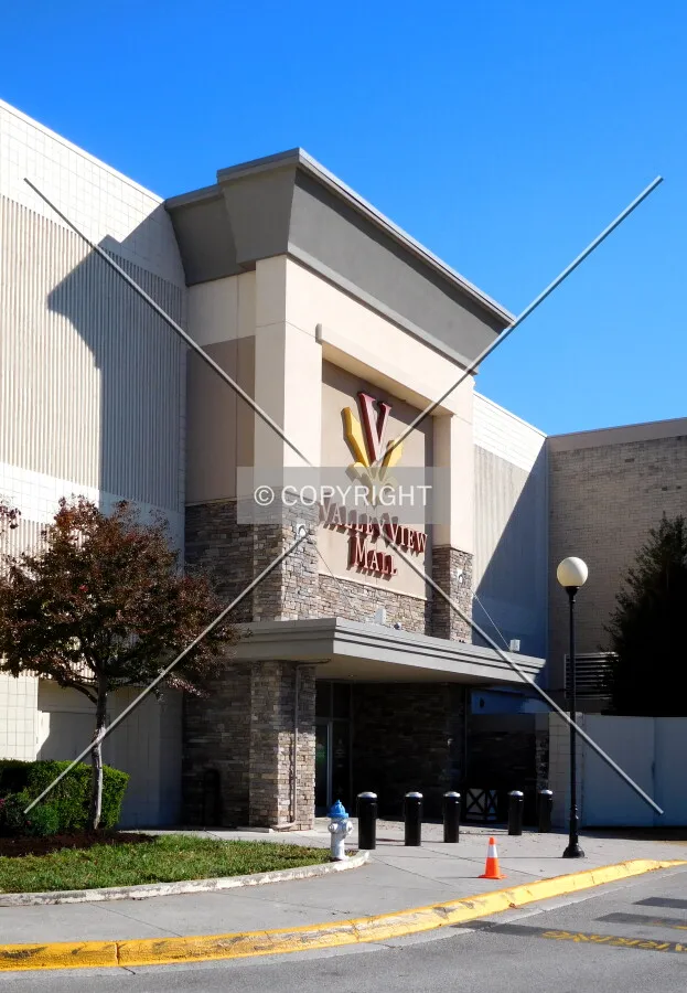 Northwestern entrance