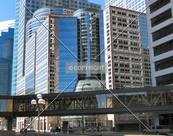 3rd Avenue/6th Street entrance from the northeast