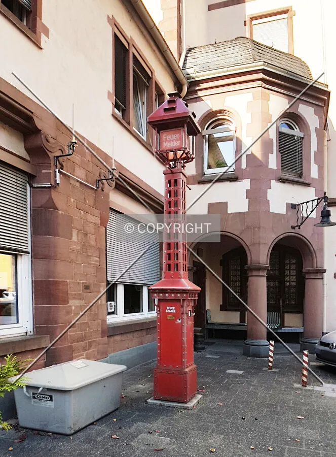 Historic Fire Alarm Box - Hsitorischer Feuermelder der Feuerwehr Frankfurt