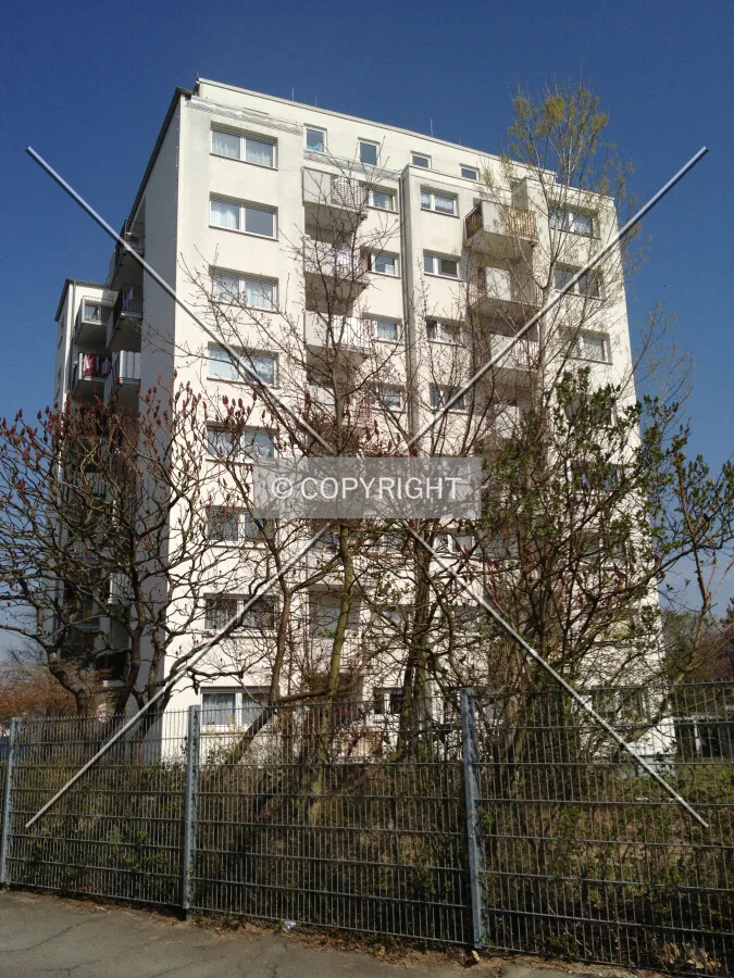 Photo 149-738-871