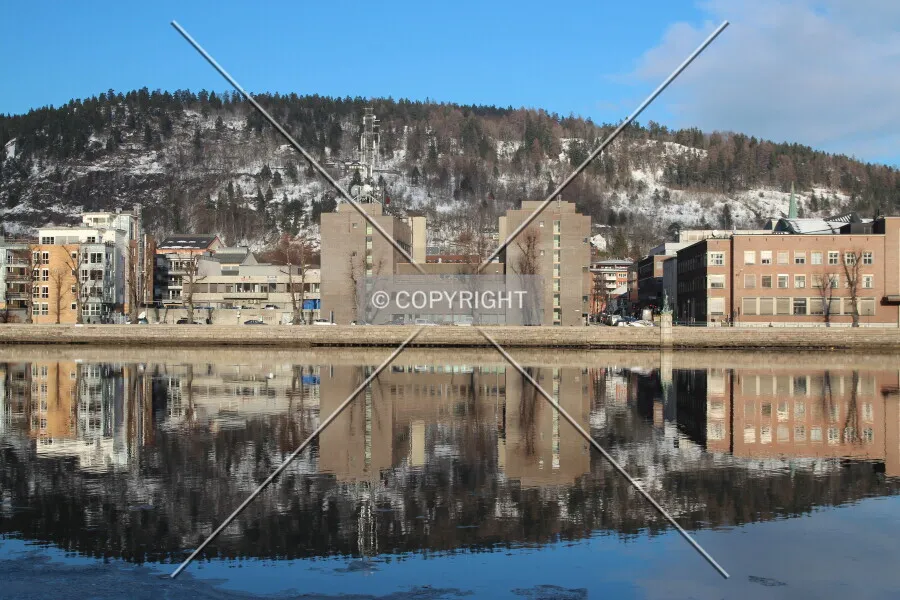 Photo 149-791-419