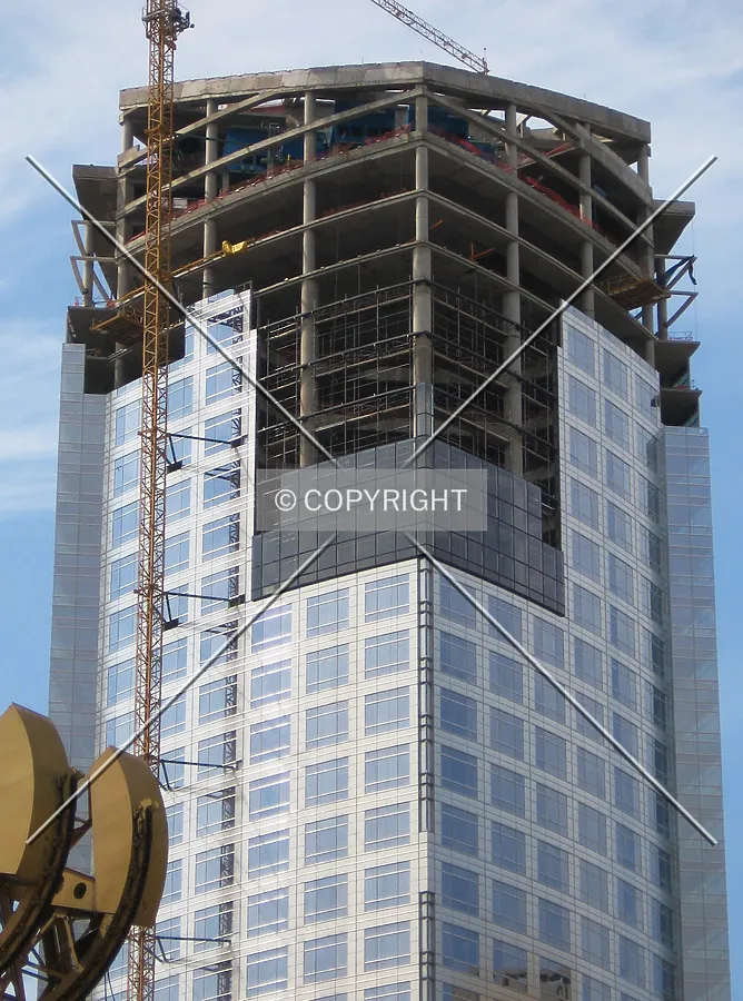 The curtain wall of the winter garden is rising