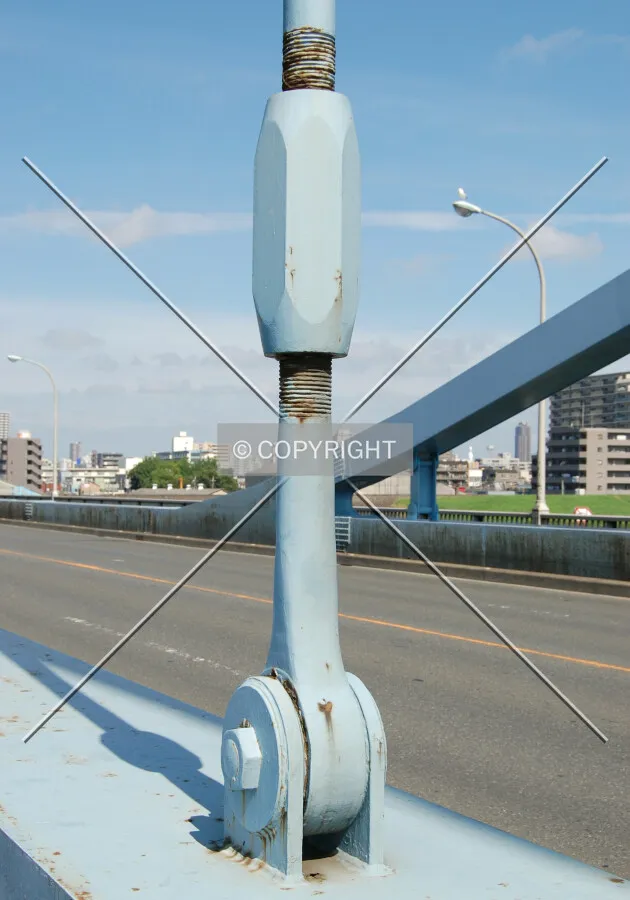 Tensioning rod