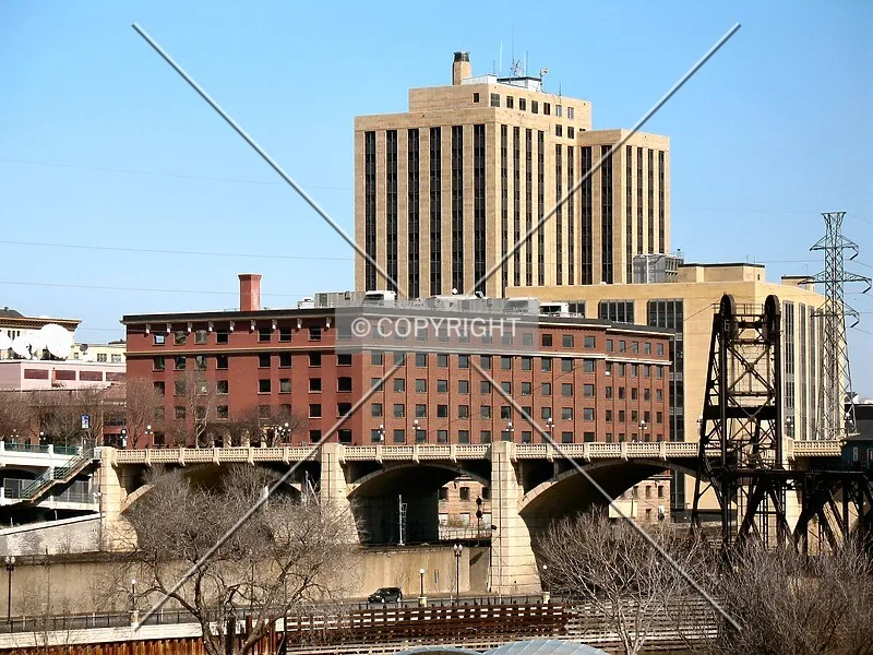 Photo 151-168-905