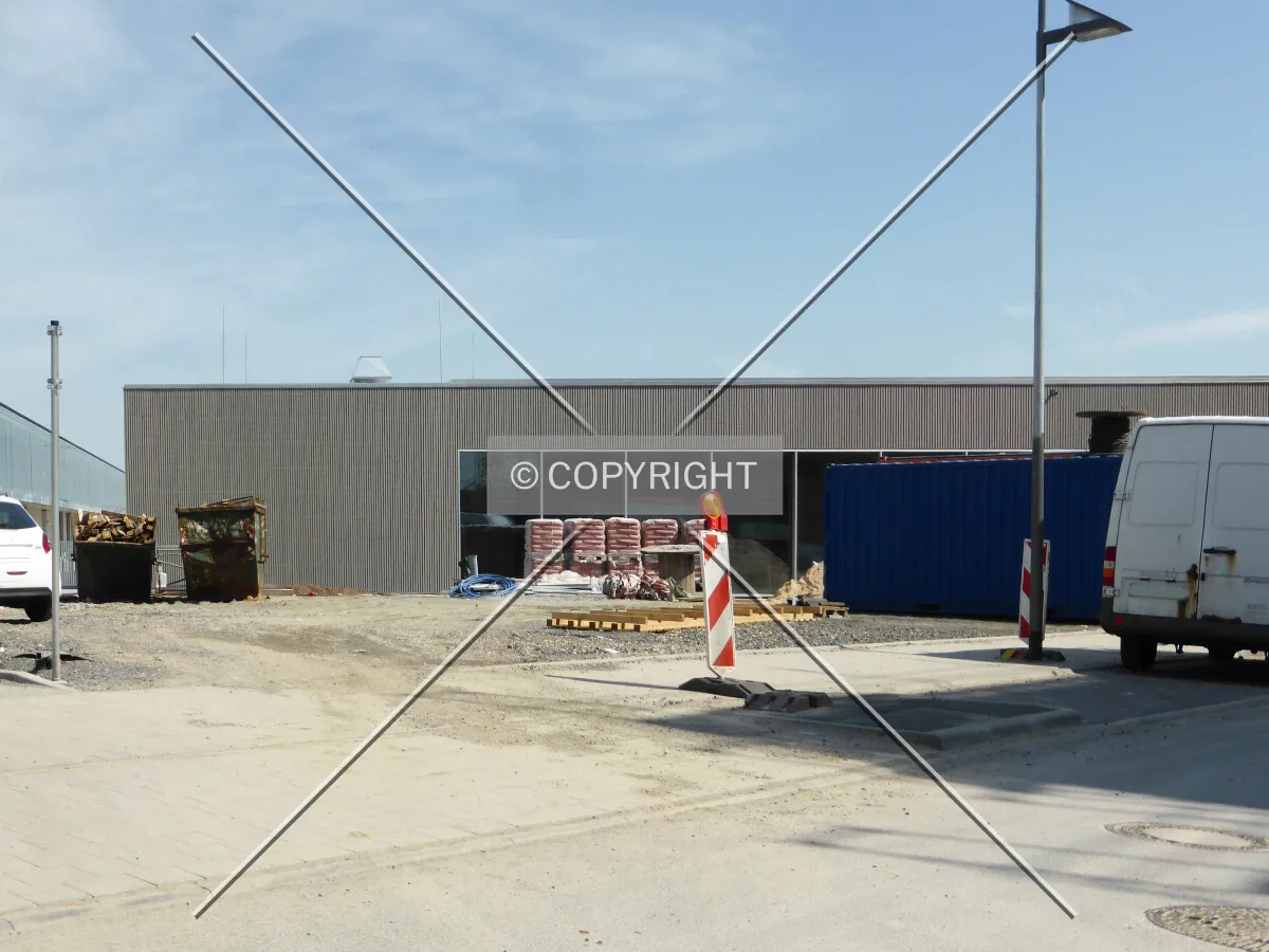 Photo 151-653-576