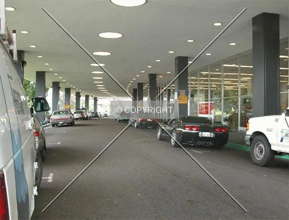 Sweeping curve of the front driveway