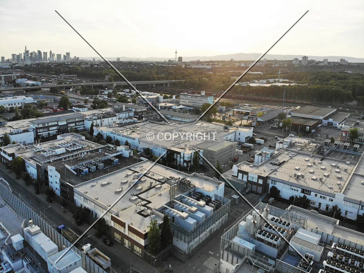 Photo 152-448-957
