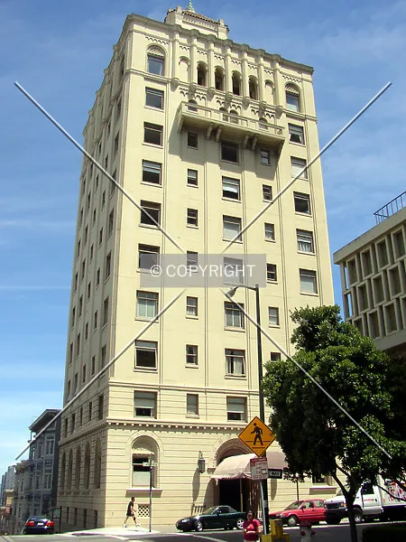 Photo 152-493-636