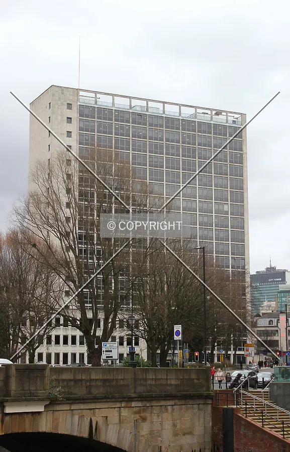 Photo 152-647-864