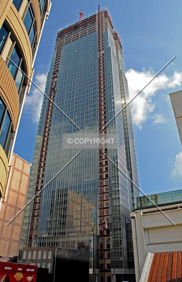 Looking up from the CTA Merchandise Mart station