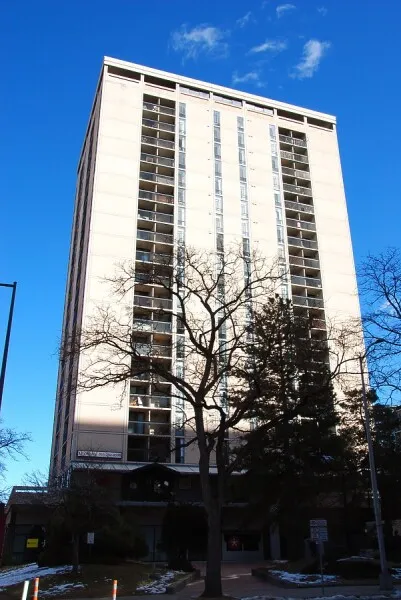 Photo 155-463-032