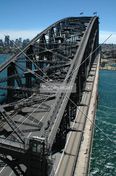 Photo 156-538-878