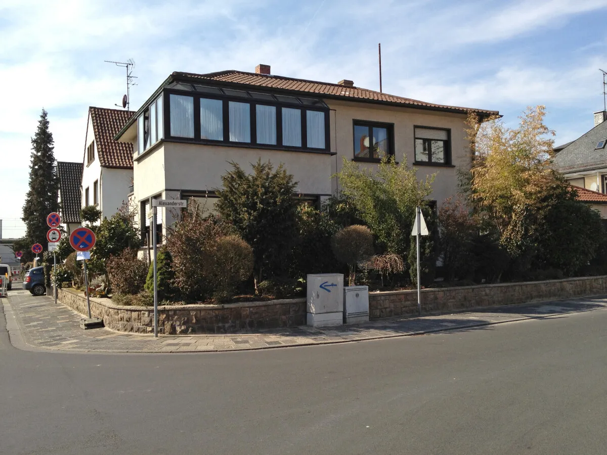 Photo 156-972-481