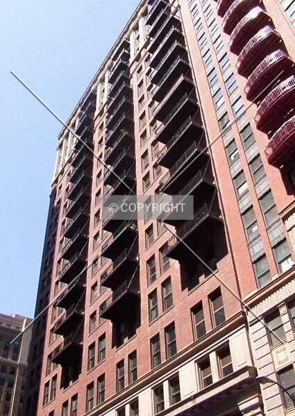 Photo 157-881-420