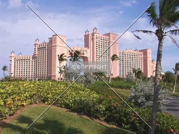 Atlantis resort, south facade