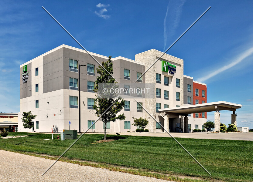 Holiday Inn Express & Suites Litchfield West