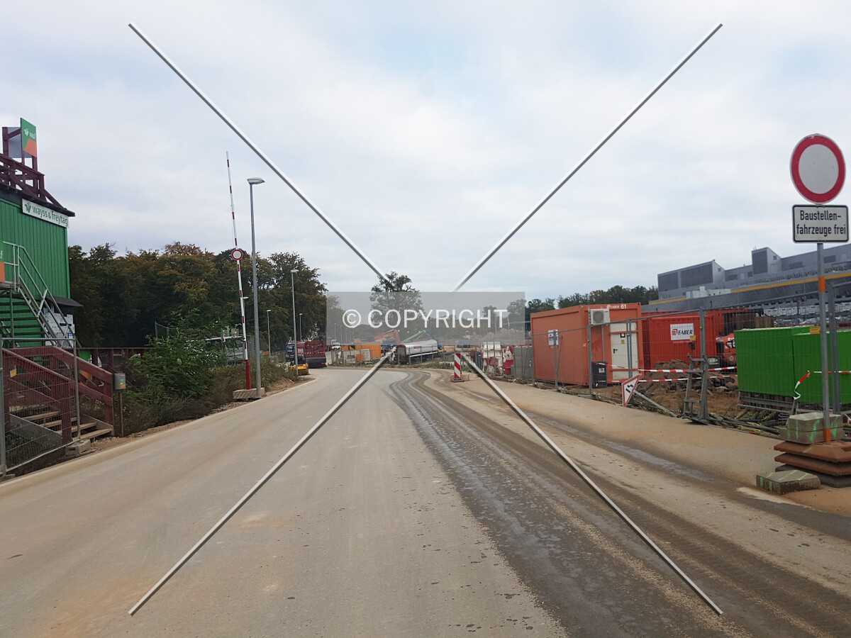Photo 160-296-872