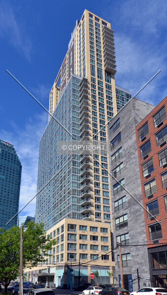 Photo 160-569-044